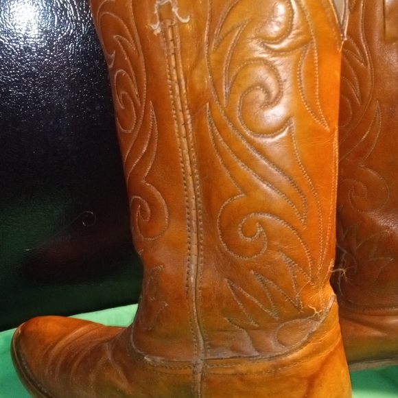 Dingo Brown Western Cowboy Boots - Picture 5 of 16